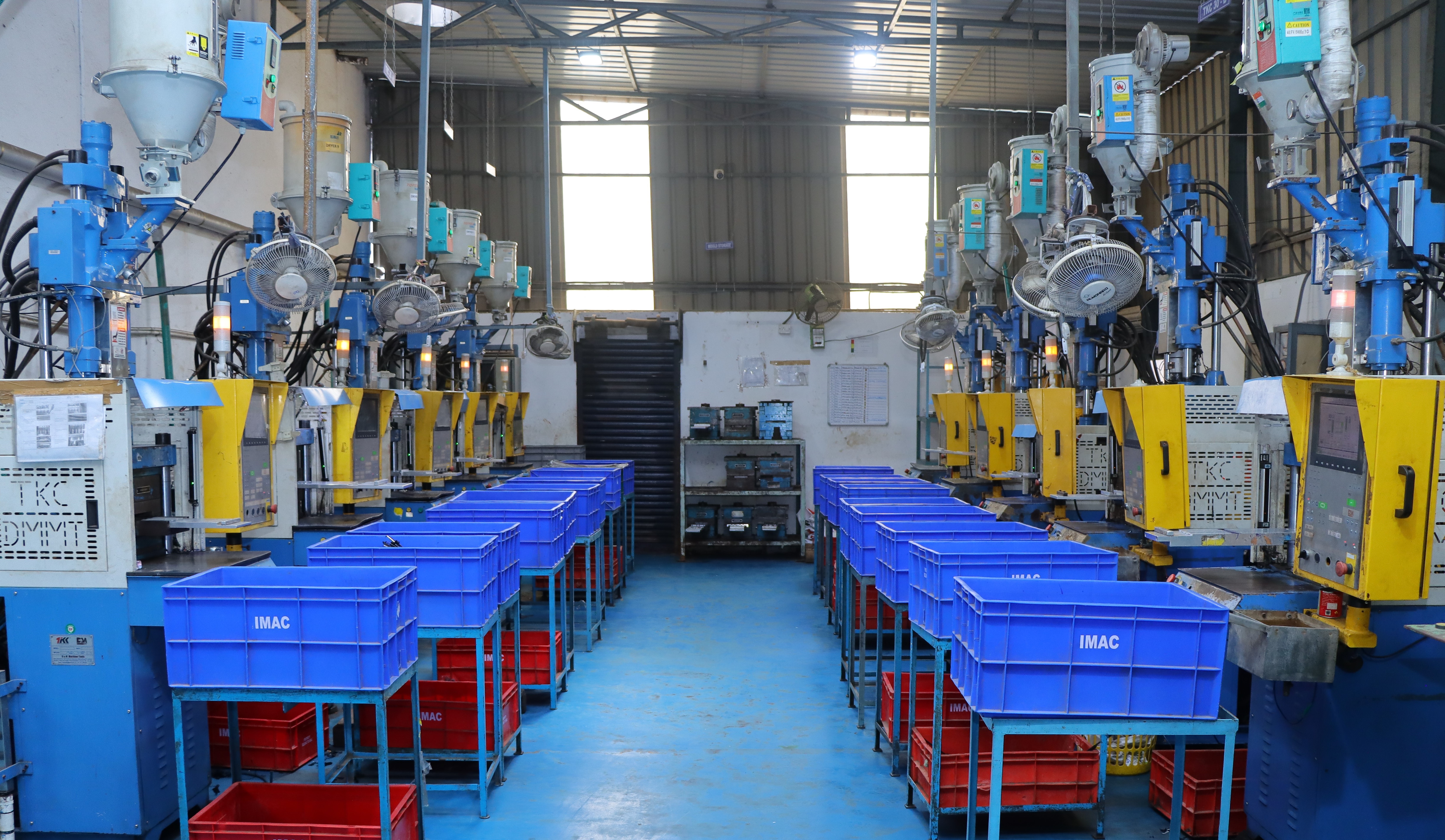 Vertical Injection Moulding Area